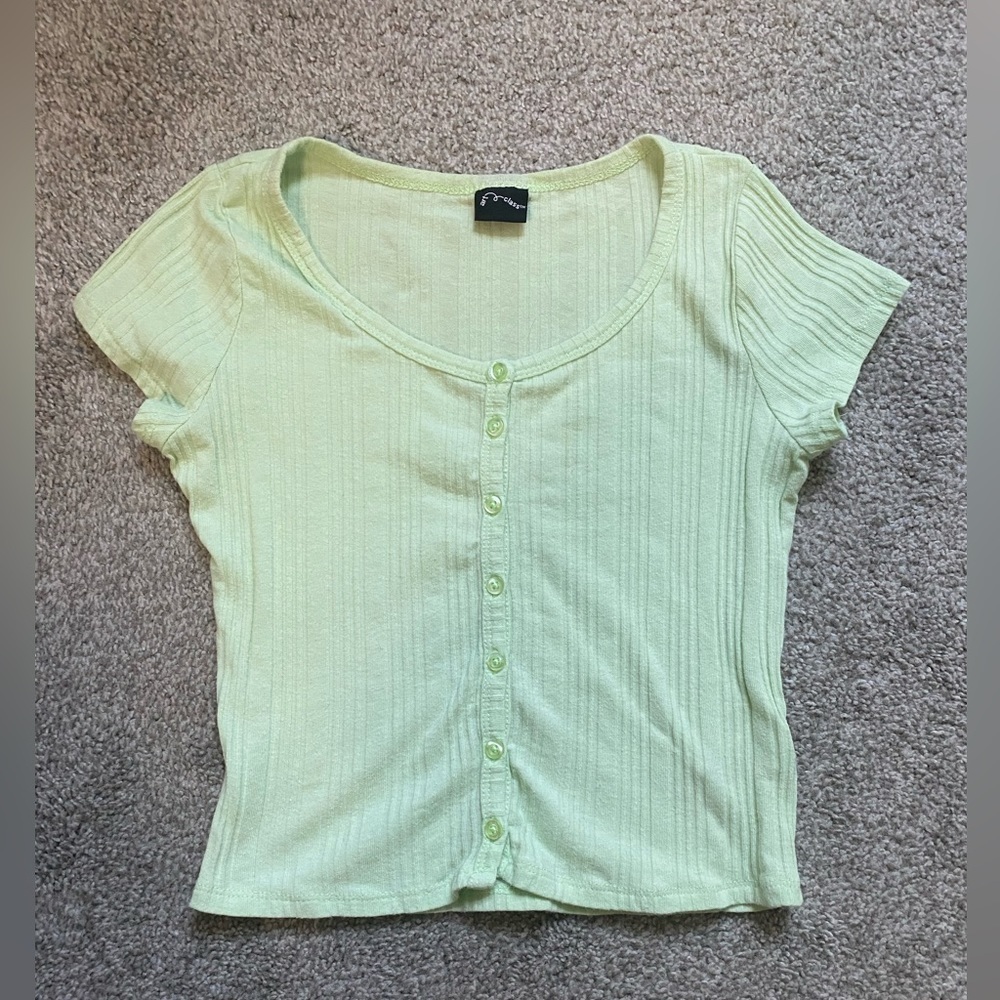 Girls light green short sleeve shirt with buttons, medium​​​​